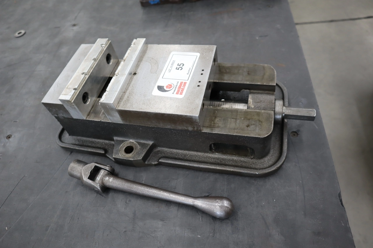 Used KURT WORKHOLDING SOLUTIONS D-60 Vises Minnesota US | Machinesused.com #1505733