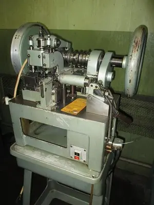 8508-100 OMBI Model FTR10 Boston Link Chain Making Machine