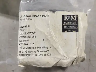 32 Amp, 3 Pole, 2 NO + 2 NC, 115 VAC Coil Contactor C05F7