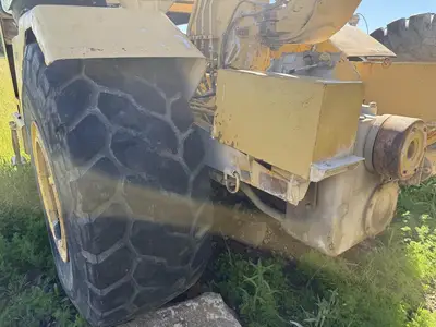 USED 1986 CATERPILLAR 613