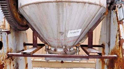 Used _UNKNOWN_ _UNKNOWN_ Double Cone - V Mixers Ohio US | Equipment Recovery Corp. #1331335