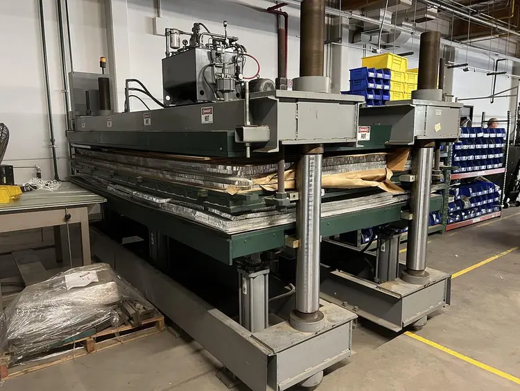 Used R.T.W. GLOBAL-140HDP Laminating Presses California US | MANUFACTURING SOLUTIONS #758744