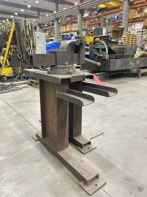 Welding Table with Vise