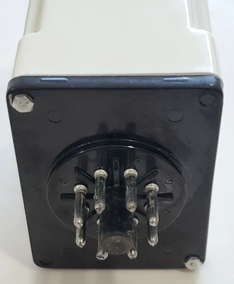 NEW Allen Bradley 700-HT12AA24