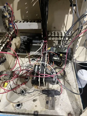 USED 1984 PHI PHI 100U1818S-2HH0-D-YS1-G PRESS