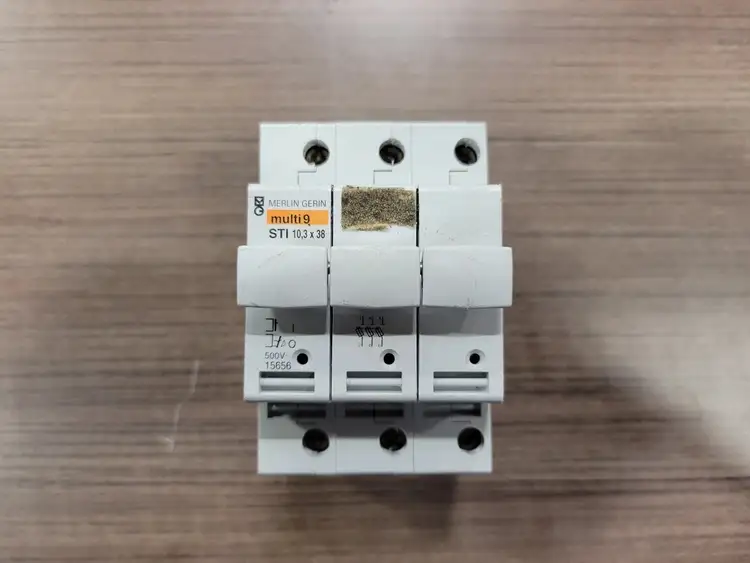 Used MERLIN GERIN 15656 Misc Electrical & Power Parts British Columbia CA | Lenmark #253683