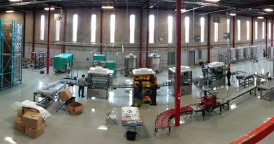 Complete Used High Speed Liquid Bottle Filling Packaging Line