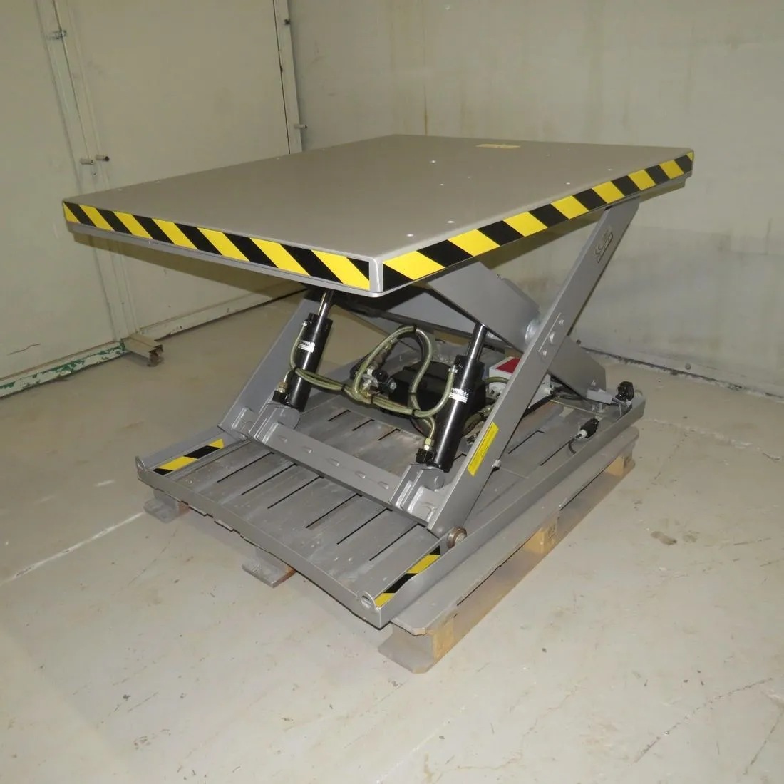 USED INTERLIFT P17/105