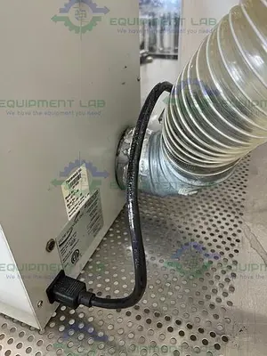 USED FLOW SCIENCES FS2020BKGVA 4' VENTED BALANCE SAFETY ENCLOSURE W/ FS-410-SS MOTOR