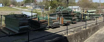 LOT OF ROLLER CONVEYOR
