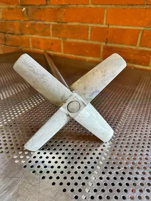 Used 39" STAINLESS STEEL MIXING SHAFT  1" DIAMETER W/  8" IMPELLER Agitator Shaft California US | Equipment Lab #1415102