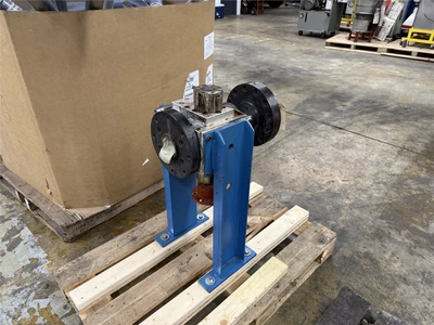 Nordson Melt Pump, Model MS-27-36