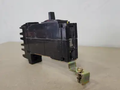 USED SQUARE D FH16015A