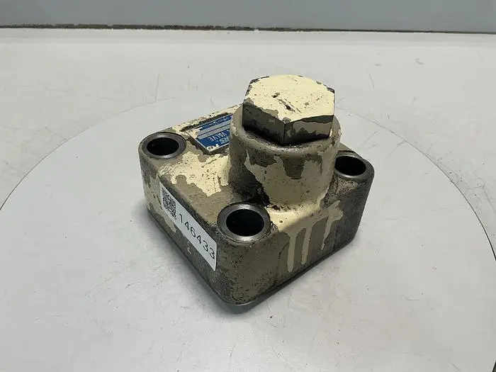 Used VICKERS C5G-825-JA-M Valves/Fittings Michigan US | Ideal Machinery #693170