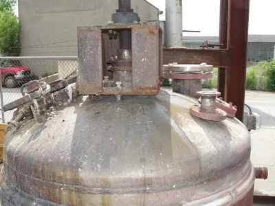 SPC5122  Tank 350 gallon vertical tank, Stainless Steel, 75PSI @700 degrees  F jacket, 16" lightnin type agitator, dish