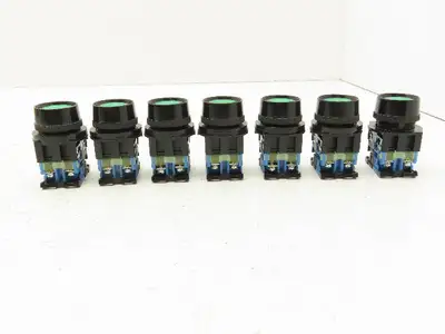Fuji Electric Green Illuminated Push Button 30mm 600V 10A 30v Bulb Lot of 7