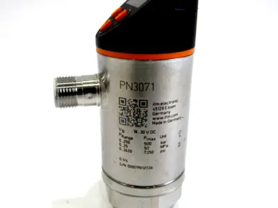 NEW EFECTOR PN3071 PRESSURE SENSOR PN-250-SER14-MFRKG/US