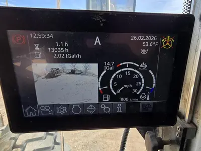 USED 2019 LIEBHERR L566