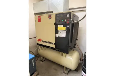 Used _UNKNOWN_ _UNKNOWN_ Tank Mounted Air Compressors Utah US | KD Auctions #1553946
