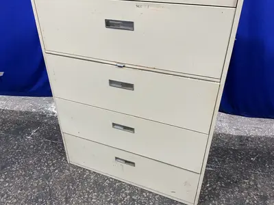 Used STEELCASE _UNKNOWN_ Cabinets Ohio US | HGR 24 #1407629