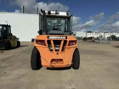 Used 2016 DOOSAN D80S-7 Internal Combustion Forklifts: Pneumatic Tire Illinois US | Somerset Equipment Sales #1546128