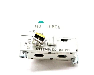 NEW CUTLER HAMMER 10250T53 CONTACT BLOCK SERIES D1