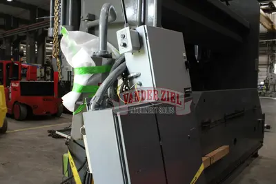 Cincinnati 14' x 350 Ton Hydraulic Press Brake