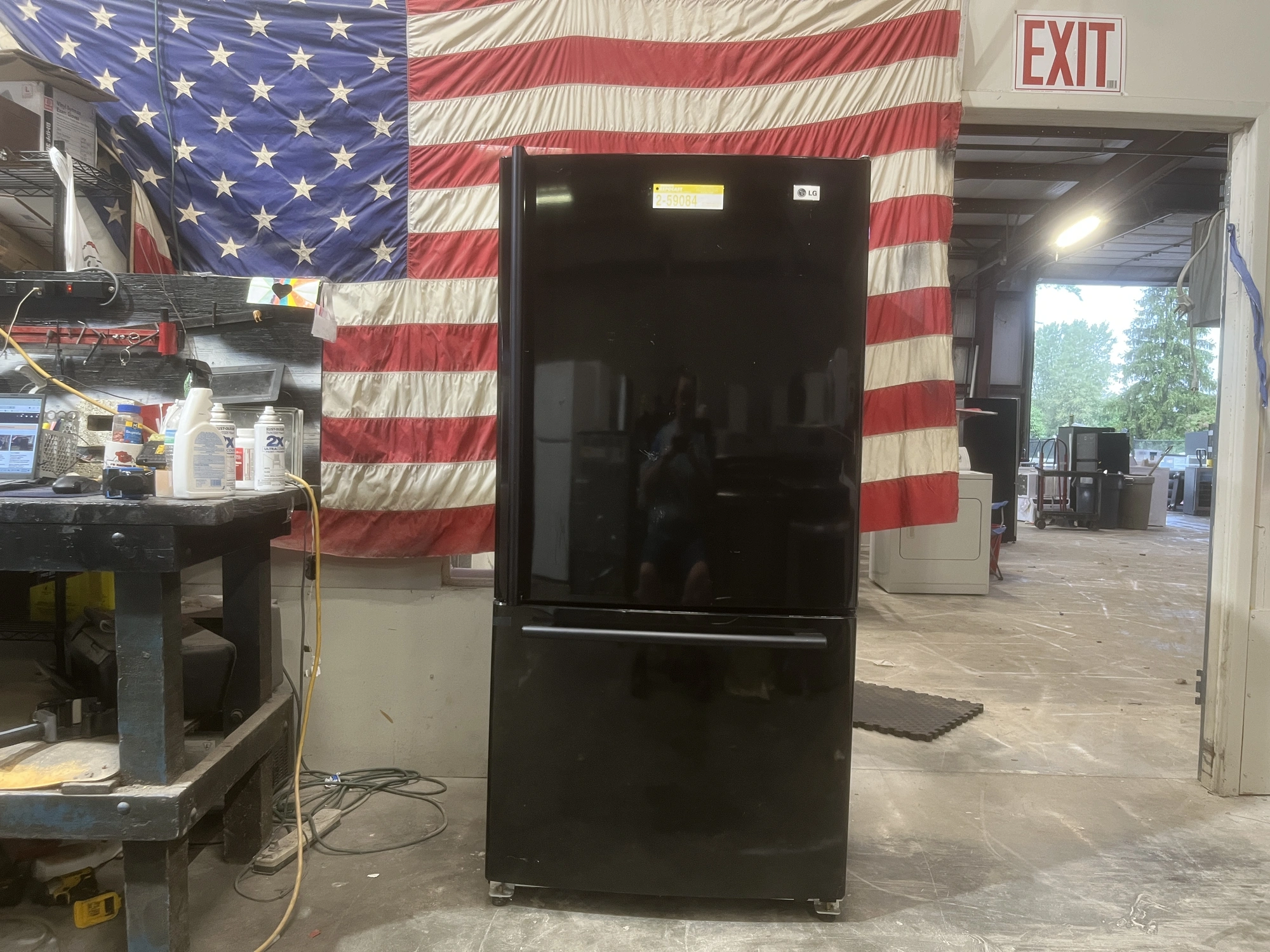 Used LG FREEZER ON BOTTOM Refrigerators Michigan US | Miedema Asset Management Group #1425137