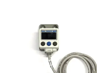 ZSE40A-C4-T-X501 | SMC  Digital Pressure Vacuum Switch 24 VDC 0-15 PSI -  Used