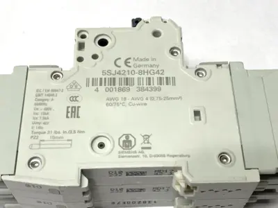 USED SIEMENS CIRCUIT BREAKER 2P 10A W/ 5ST3010 AUXILIARY SWITCH