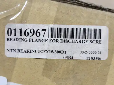 NEW NTN UCFX15-300D1