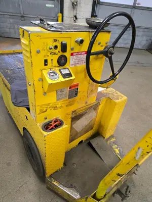 USED CUSHMAN 898361
