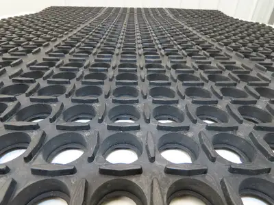 NoTrax 543S0035BL Mat 3x5' Black Anti-Fatigue Drainage