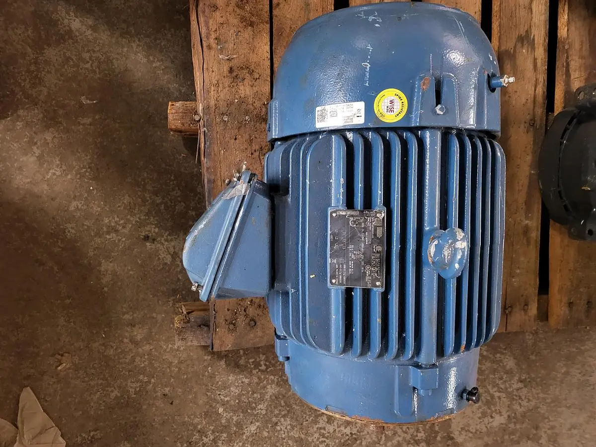 USED WEG WEG 460V 3 PH 213/5TC FRAME 1765 RPM IP55 MODEL: 11431991
