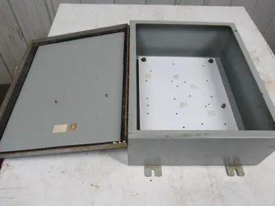 Hoffman Hinged Door Wall Mounted Electrical Enclosure 20"X16"X7"