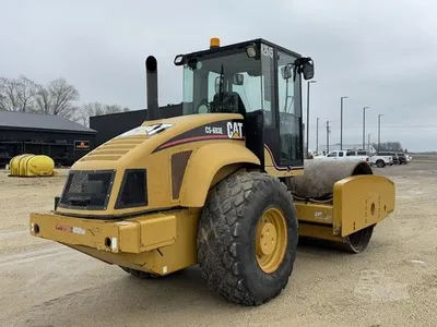 USED 2006 CATERPILLAR CS-683E