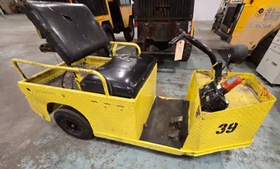 2011 Cushman Minute Miser Electric Warehouse Cart