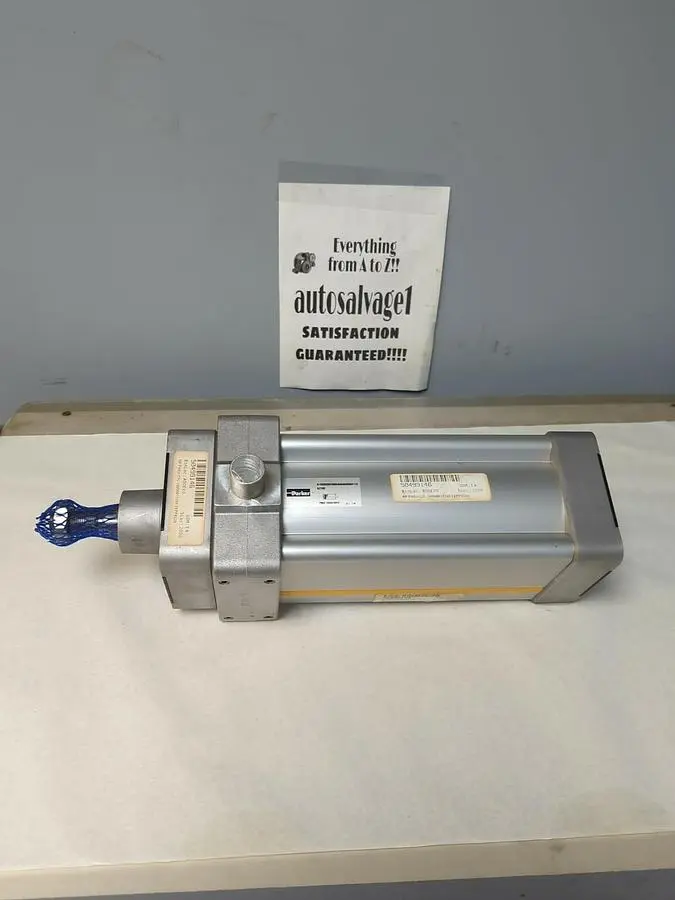 New | in-Stock PARKER AZ100-A150200/000AAAAA0S0A0112 Pneumatic Cylinders | Surplus Asset Holdings #1206372