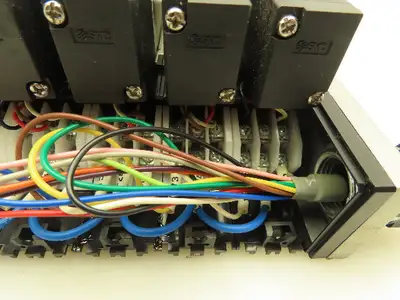 SMC VV5FS2 Plug-In 6-Station Manifold Control Unit VFS2000 Solenoid Valve Bank