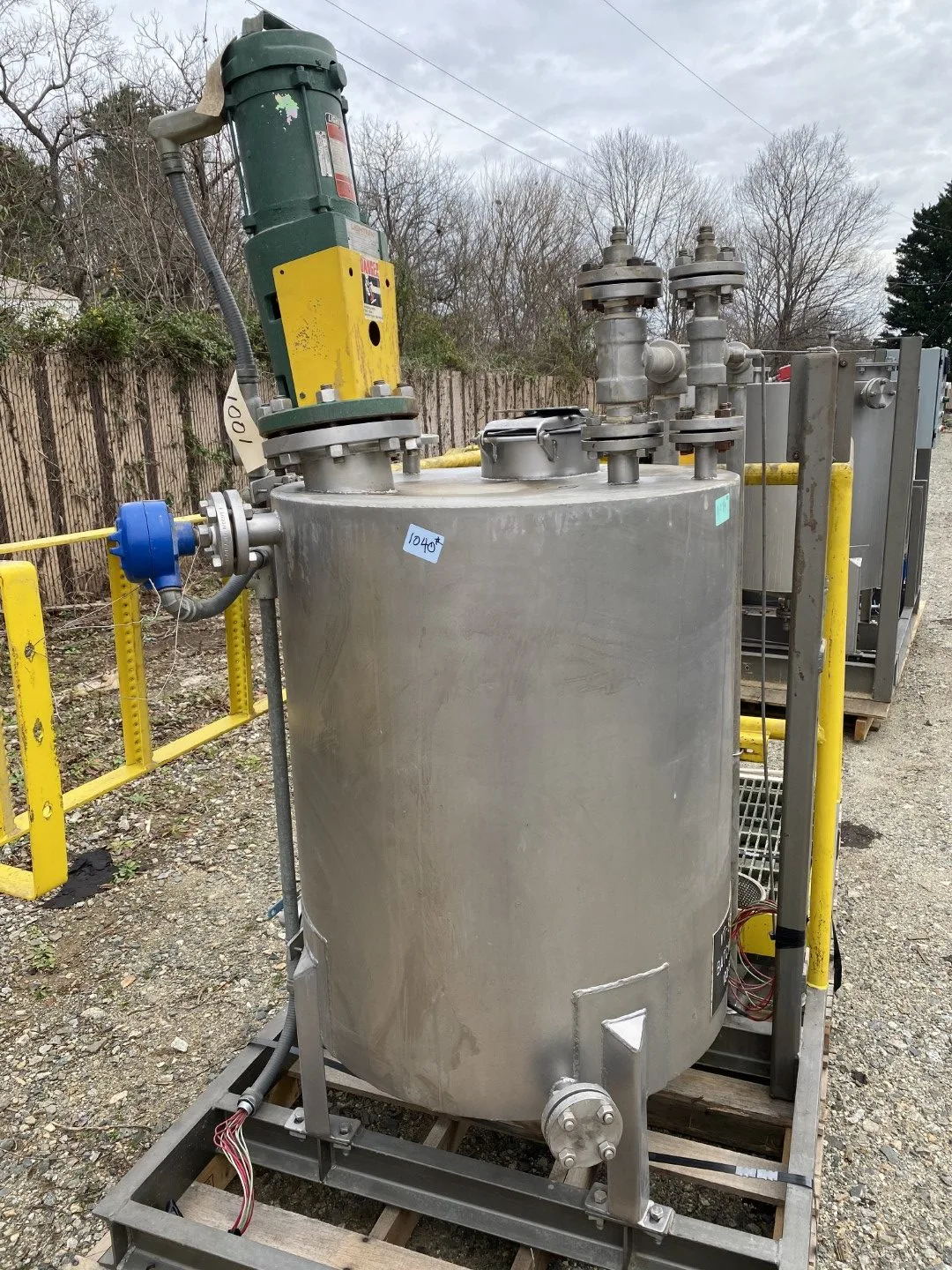 Used _UNKNOWN_ _UNKNOWN_ Dish & Cone Bottom Tanks West Virginia US | Cooper Industries #1409319