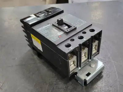 NEW SQUARE D QGA32150