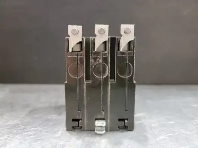 USED SQUARE D QOB320