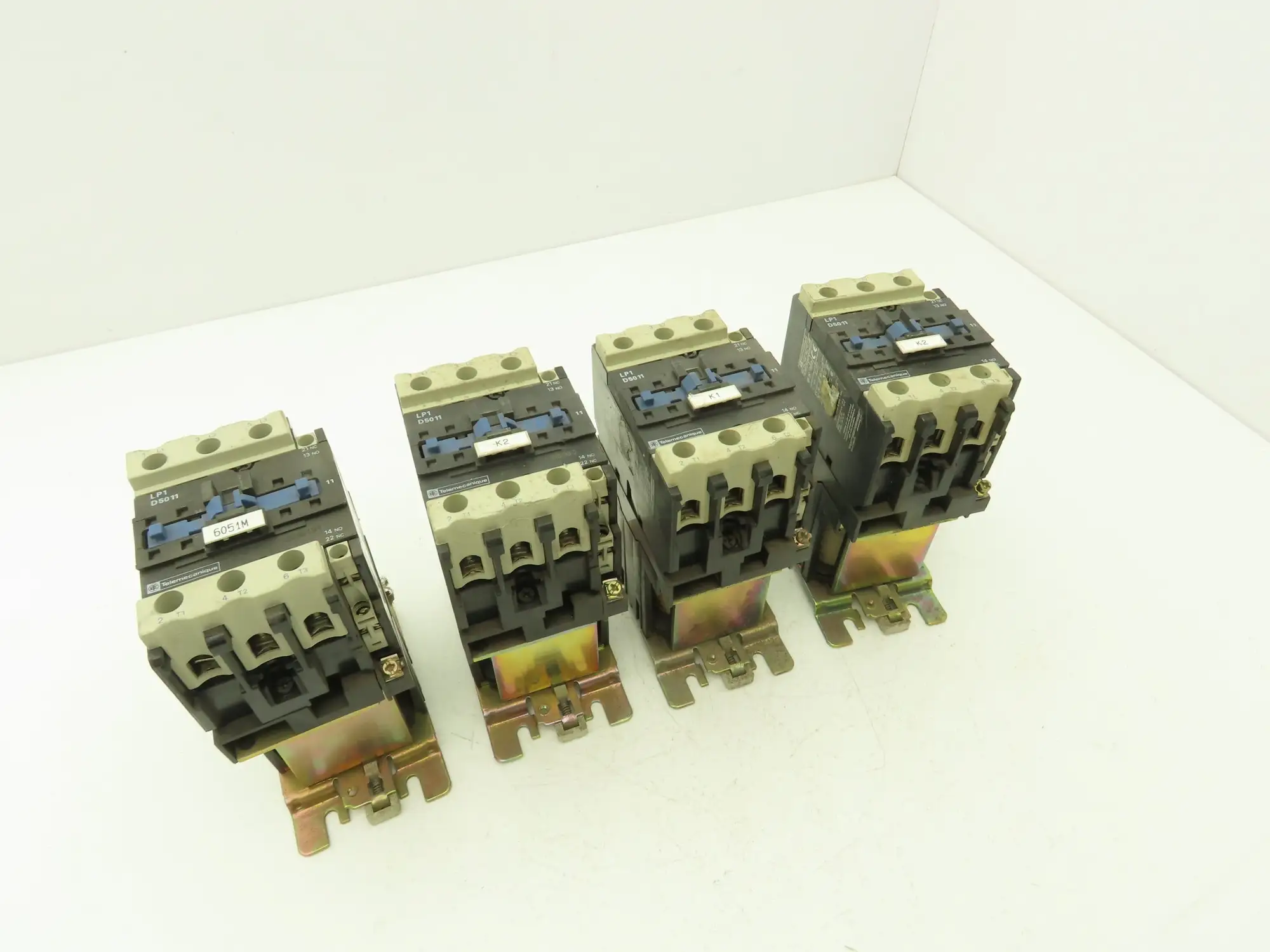 Telemecanique LP1 D5011 Motor Starter Contactor 40Hp 600V 70A 24V Coil Lot of 4