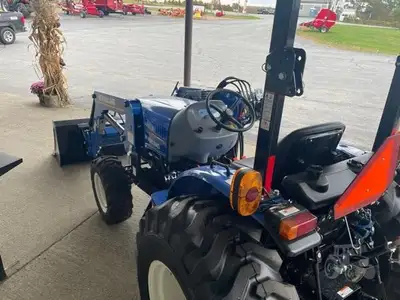 New | in-Stock 2025 NEW HOLLAND WORKMASTER 25 Sub-Compact & Compact Tractors Maine US | Beauregard Equipment #1511346