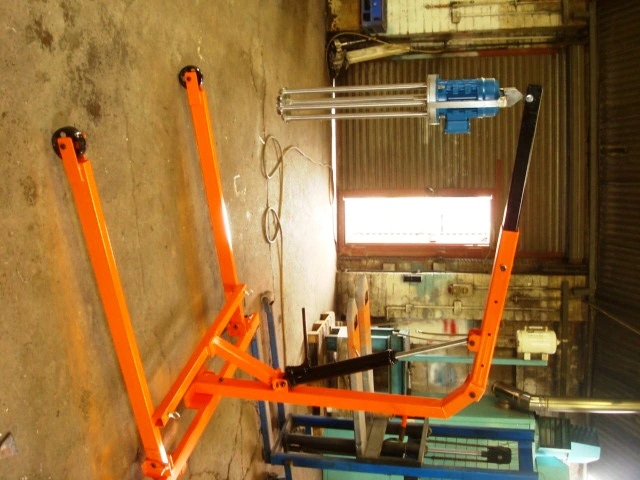 Mobile 150 Kilo Straddle Stirrer Crane