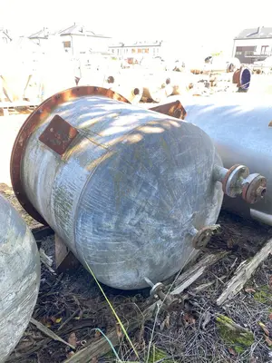 1973 _UNKNOWN_ 1,300 Liters Stainless Steel Tanks | Perry Equipment (3)