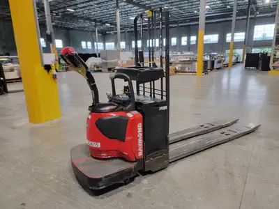 USED RAYMOND 8410