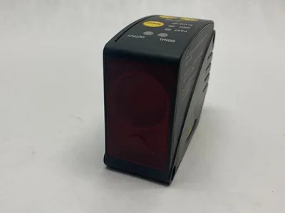 USED BANNER ENGINEERING L-GAGE LASER DIFFUSE TIME-OF-FLIGHT SENSOR 300MM TO 5M