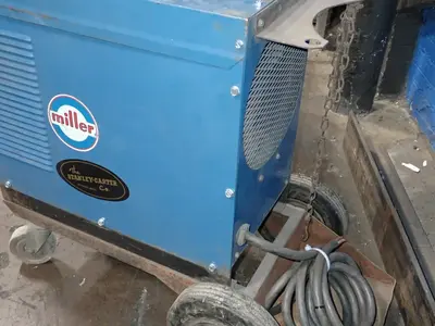 USED MILLER CP200