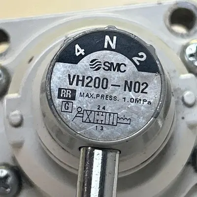 USED SMC VH200-N02